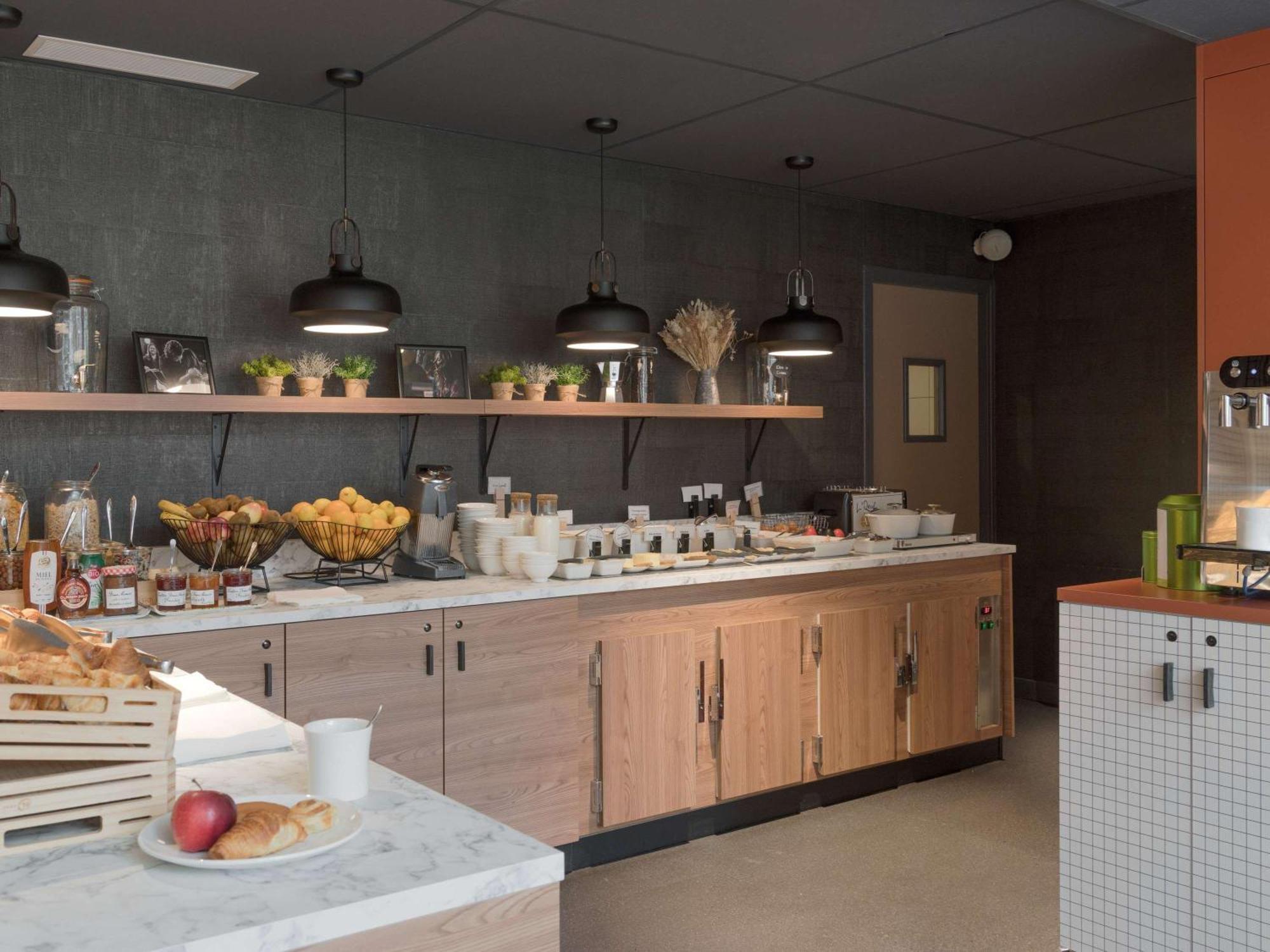 Ibis Paris Rueil Malmaison Exteriér fotografie